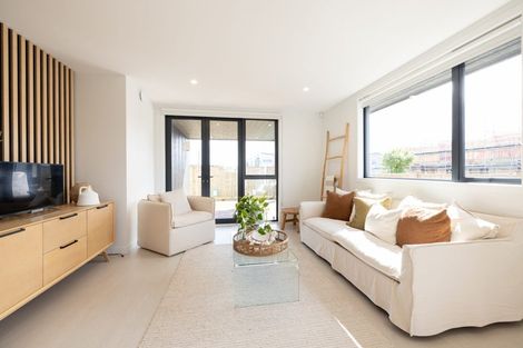 Photo of property in 91 Waituarua Drive, Takanini, Auckland, 2112