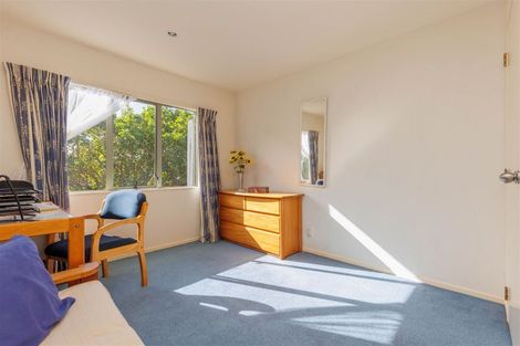 Photo of property in 6 Gresford Place, Churton Park, Wellington, 6037