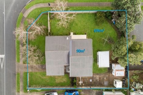 Photo of property in 2 Sunlands Drive, Manurewa, Auckland, 2102