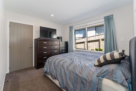 Photo of property in 20 Tongariro Drive, Aotea, Porirua, 5024