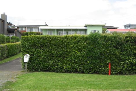 Photo of property in 69 Tindalls Bay Road, Tindalls Beach, Whangaparaoa, 0930