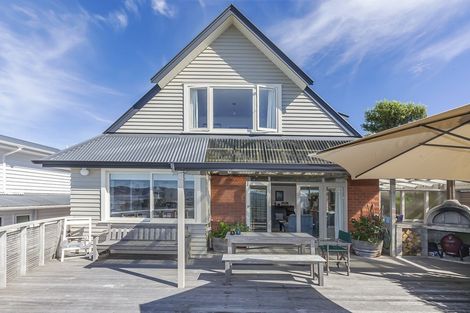 Photo of property in 33 Buckley Road, Southgate, Wellington, 6023