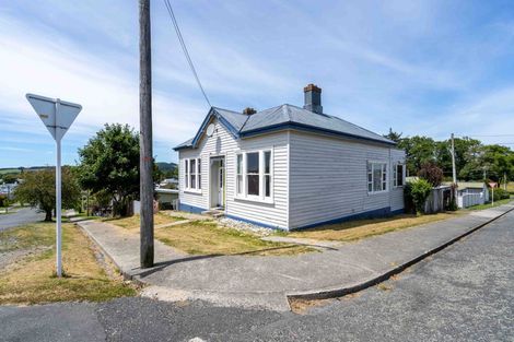 Photo of property in 18 Mary Street, Gore, 9710