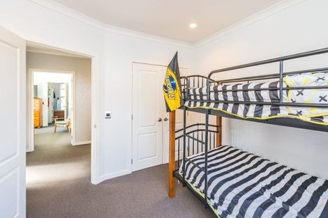 Photo of property in 4 Brougham Place, Springvale, Whanganui, 4501