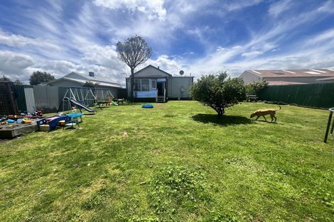 Photo of property in 18 Denmark Street, Dannevirke, 4930