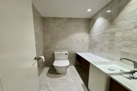 Photo of property in 23 Kerekin Drive, Oteha, Auckland, 0632