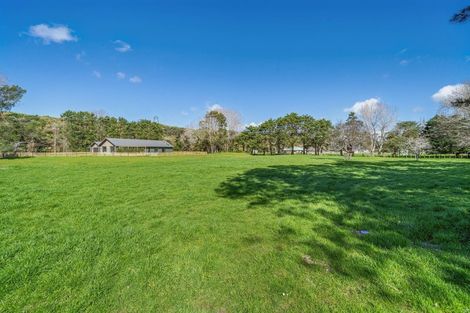 Photo of property in 405a Paekakariki Hill Road, Paekakariki Hill, Porirua, 5381