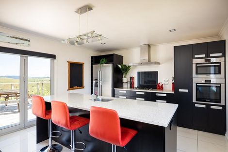 Photo of property in 794 Otaraoa Road, Tikorangi, Waitara, 4383