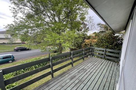 Photo of property in 33 Kurnell Drive, Botany Downs, Auckland, 2010