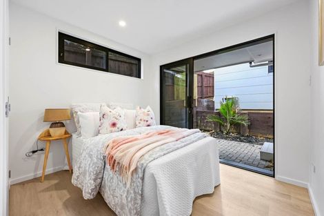 Photo of property in 40a Powrie Street, Glenfield, Auckland, 0629
