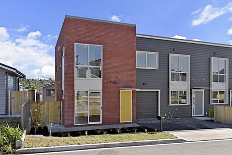 Photo of property in 3 Nectarine Way, Massey, Auckland, 0614