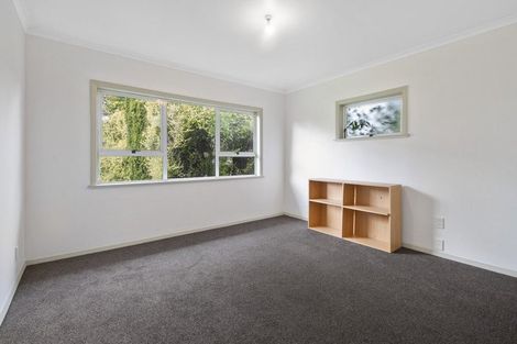 Photo of property in 22 Waterloo Crescent, Hokowhitu, Palmerston North, 4410