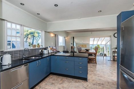 Photo of property in 13 Waru Street, Khandallah, Wellington, 6035