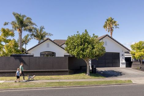Photo of property in 135 Palm Beach Boulevard, Papamoa Beach, Papamoa, 3118