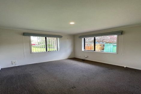 Photo of property in 1 Summerland Drive, Henderson, Auckland, 0612