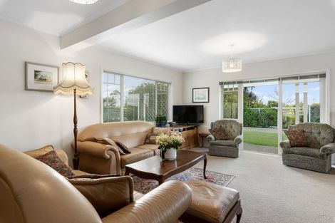 Photo of property in 1971 East Coast Road, Stillwater, Silverdale, 0993