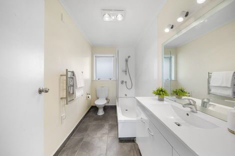 Photo of property in 3/10a Lupton Road, Manurewa, Auckland, 2102