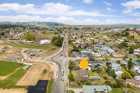 Photo of property in 70 Thames Road, Paeroa, 3600