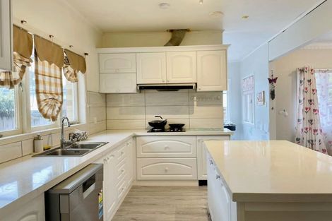 Photo of property in 48 Clevedon Road, Papakura, 2110