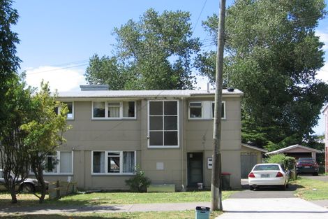 Photo of property in 26 Point England Road, Point England, Auckland, 1072