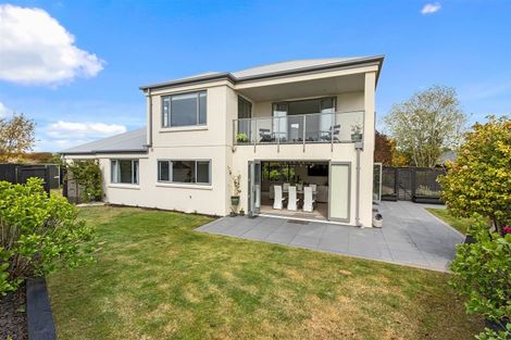 Photo of property in 5 Stoneleigh Green, Parklands, Christchurch, 8083