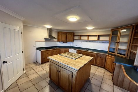 Photo of property in 13 Elsfield Place, Torbay, Auckland, 0630