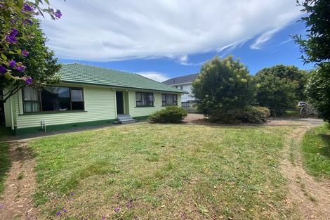 Photo of property in 15 Moor Avenue, Te Atatu Peninsula, Auckland, 0610
