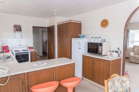 Photo of property in 44 Allardice Street, Dannevirke, 4930