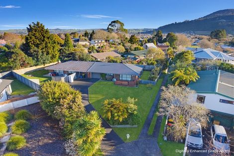 Photo of property in 10b Taurus Place, Kawaha Point, Rotorua, 3010