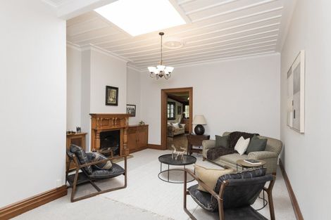 Photo of property in 122 Stout Street, Whataupoko, Gisborne, 4010