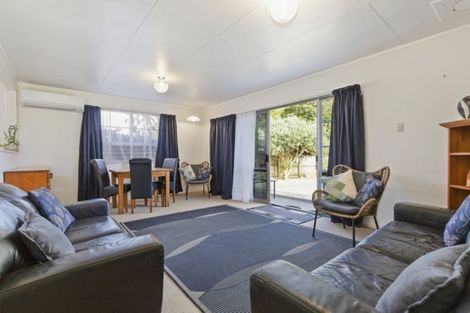 Photo of property in 72b Oakfield Crescent, Pukete, Hamilton, 3200