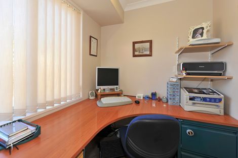 Photo of property in 6 Tussock Place, Stoke, Nelson, 7011