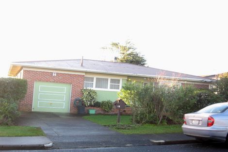 Photo of property in 18 Tomlinson Street, Hillpark, Auckland, 2102