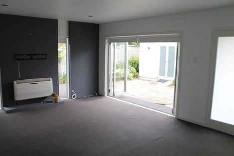 Photo of property in 92 Shakespeare Road, Milford, Auckland, 0620