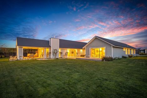 Photo of property in 127 Ridgeland Way, West Melton, 7676