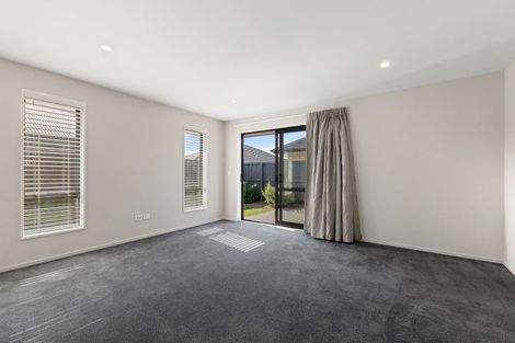 Photo of property in 130 Shillingford Boulevard, Rolleston, 7615