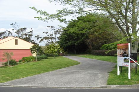 Photo of property in 15 Cloverfields Drive, Waimauku, 0812