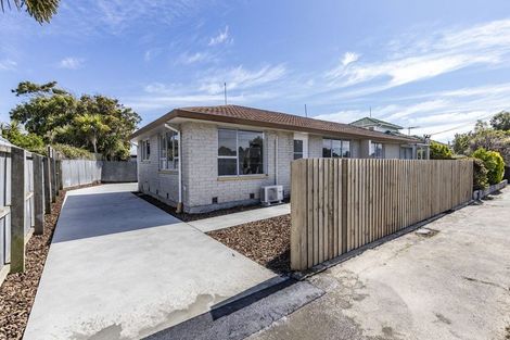 Photo of property in 1/150 Bowhill Road, New Brighton, Christchurch, 8083