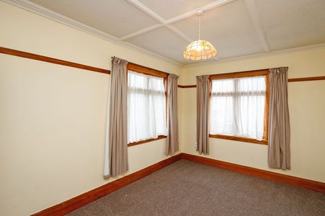 Photo of property in 16 Burns Avenue, Takaro, Palmerston North, 4412