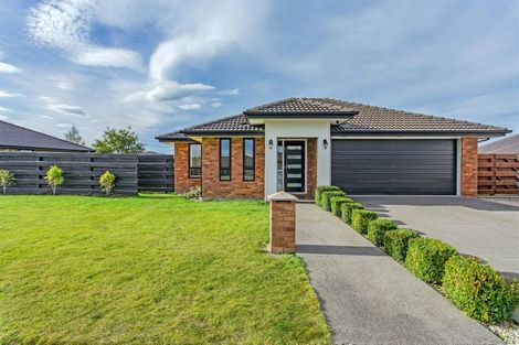 Photo of property in 72 Acacia Avenue, Rangiora, 7400