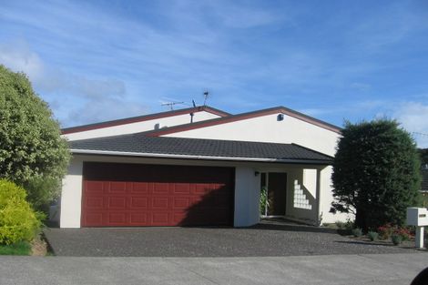 Photo of property in 44 Sailmaker Close, Whitby, Porirua, 5024