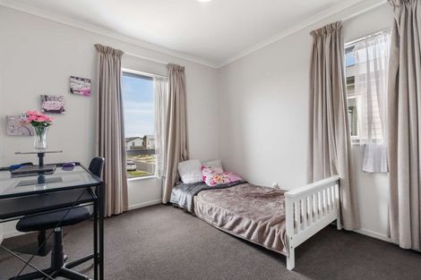 Photo of property in 30 Ipukarea Street, Weymouth, Auckland, 2103