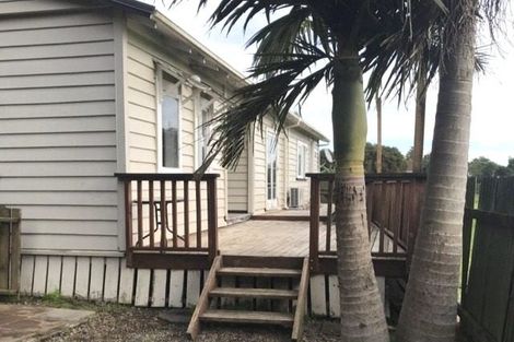 Photo of property in 1/27 Hillcrest Road, Papatoetoe, Auckland, 2025