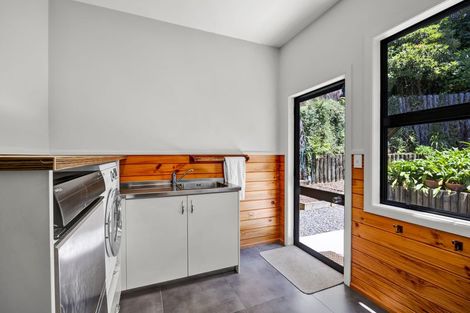 Photo of property in 70a Morley Street, New Plymouth, 4310