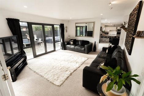 Photo of property in 26a Crofton Road, Harewood, Christchurch, 8051