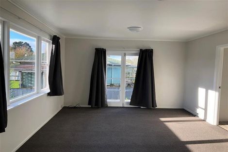 Photo of property in 28 Birdwood Road, Pukekohe, 2120