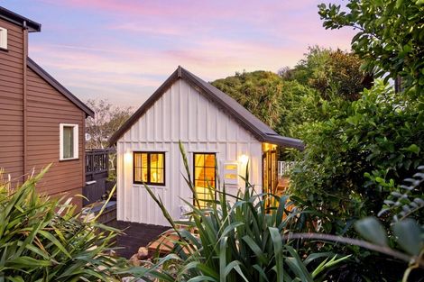 Photo of property in 69 Oxford Street, Lyttelton, 8082
