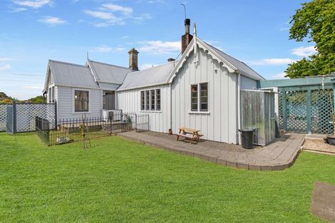 Photo of property in 15 Daniell Street, Bulls, 4818