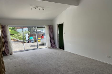 Photo of property in 5 Panorama Court, Red Beach, 0932