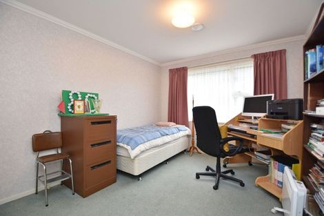 Photo of property in 120 Newcastle Street, Windsor, Invercargill, 9810